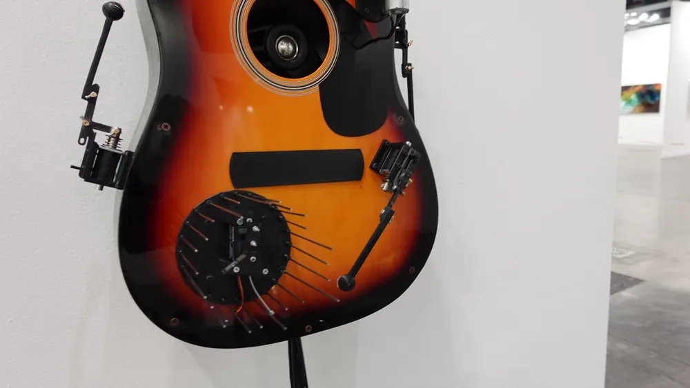 Chitarra meccatronica — miart Milano 2026